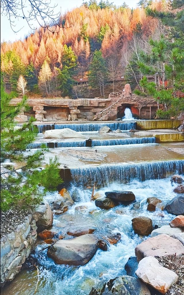 方山：山静溪潺潺 林中有洞天