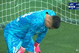 3张红牌！愤怒的1:6，泰山“爆冷”惨败，赛后崔康熙重复1句话！图片