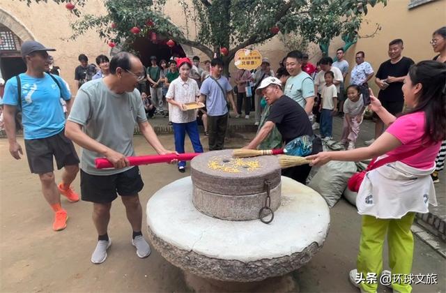 夏避暑，趣探古！陕州地坑院的夏天，是藏在时光里的“散文诗”！