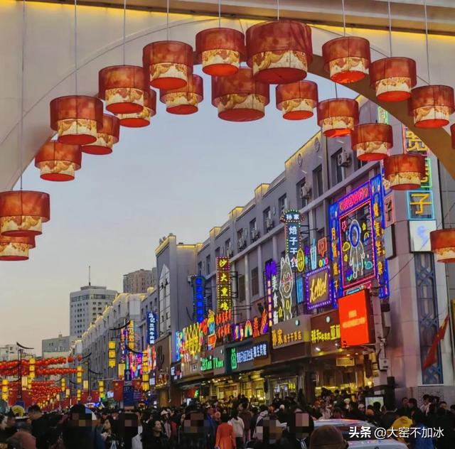 从“乳都”到“网红城”：呼和浩特5年旅游收入增长147%