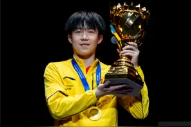 王楚钦拿下高奢代言？乒坛巨星征服时尚舞台！震撼转型引热议！图片