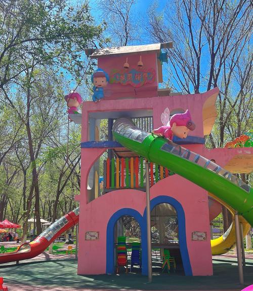 乌鲁木齐又一宝藏公园！被誉为乌鲁木齐人的小大巴扎，周末溜娃