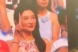 薛之谦演唱会一个人来的女主发声：希望停止网暴，生活已受到影响图片