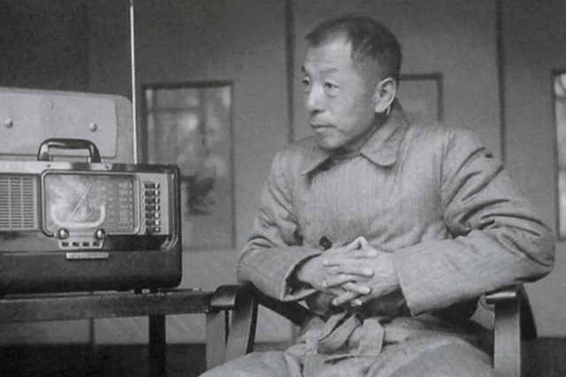 75年，老蒋去世，临终前说出为何不放张学良，张学良听了泪如雨下