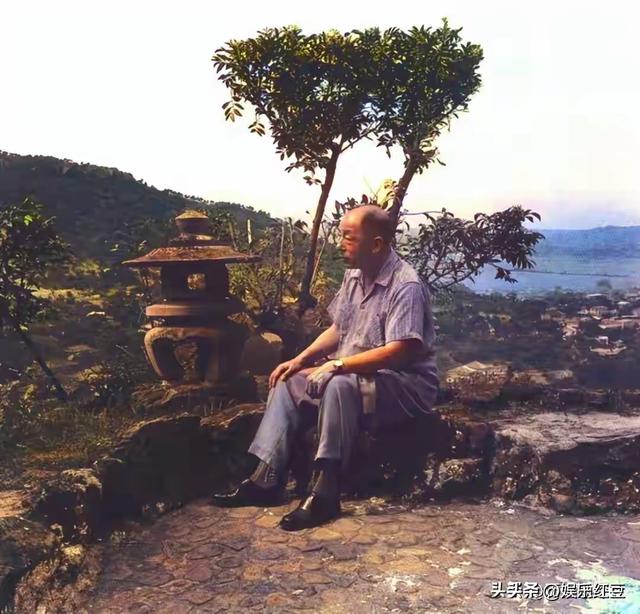 张学良和赵一荻被幽禁的真实彩色照，35岁赵一荻皮肤白皙风韵犹存