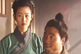 他是武大郎扮演者，高1米5，娶1米7娇妻，与潘金莲王思懿同进同出图片