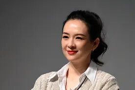 离婚不到两年，章子怡又官宣喜讯，已然成汪峰“高攀不起”的存在图片