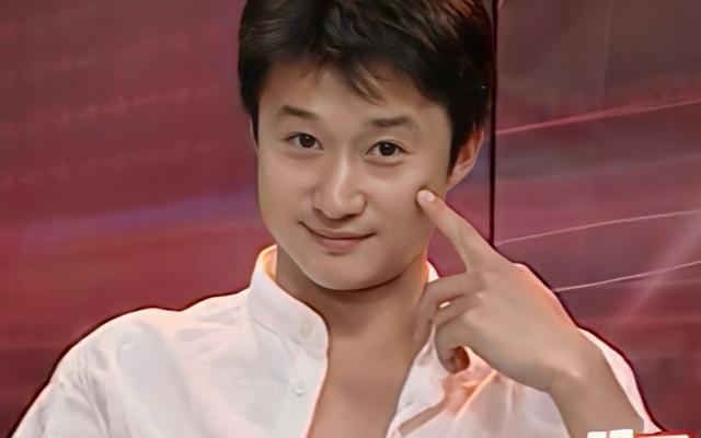 瞒了我们49年，原来他就是吴京的父亲，难怪谢楠铁了心要嫁他