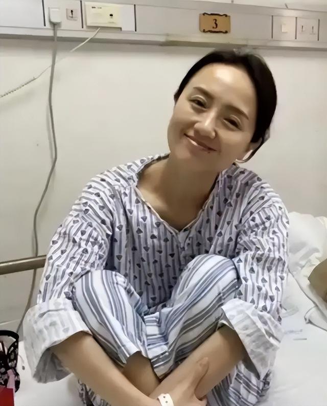 52岁辛柏青似乎现身春晚彩排