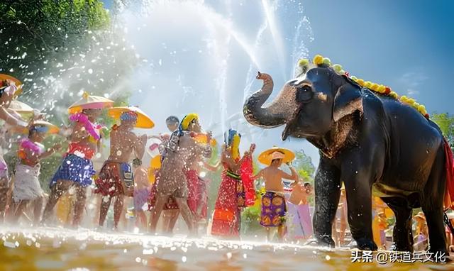 周祖亮 || 金孔雀的故乡 一一西双版纳之旅