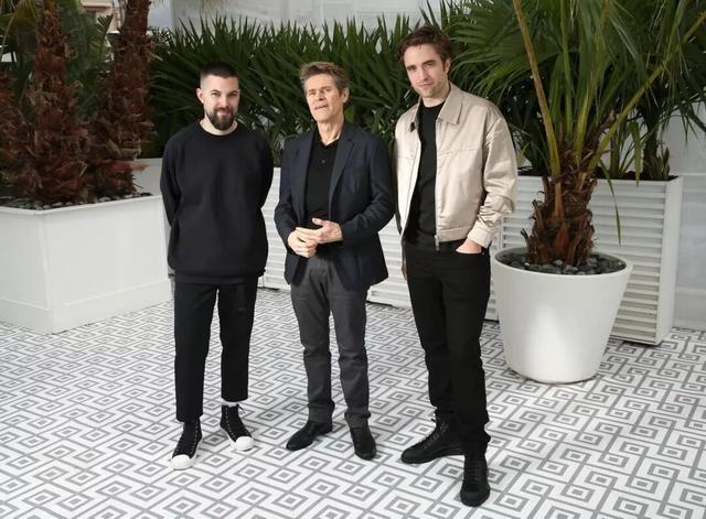 ‌《灯塔》黑白风暴：疯癫与欲望的囚笼