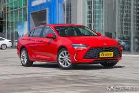 新车 | 一口价10.69万起 流媒体内后视镜等改为选装 别克君威配置调整图片