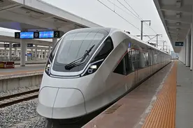 新城快线临时取消鄂州站停点图片