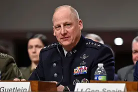 中国5颗卫星出现异动，在太空玩起“狗斗”，美将领公开告状图片