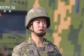 集合空降、装甲等元素 多军兵种合成训练于近日开展图片