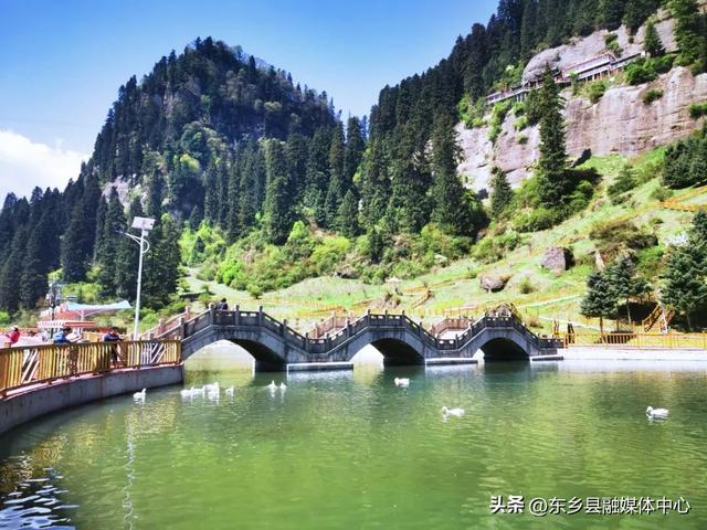沿太子山旅游大通道自驾之旅：这条自驾线，“浪山”太爽了