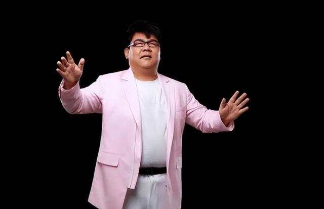 善恶终有报！狂妄自大的“盲人”歌手杨光，终究付出了惨痛代价