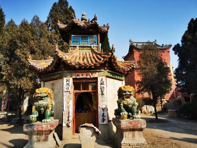 洛阳免费小众寺庙：北邙山上玉帝阁，仰望中原第一碑