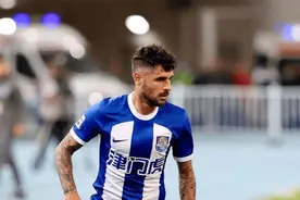 前津门虎外援梅里达退役！结束17年球员生涯，曾效力枪手马竞图片