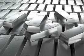 黄金大涨“带火”铂金：有人百万资金囤购，年轻人直播间“扫货”图片