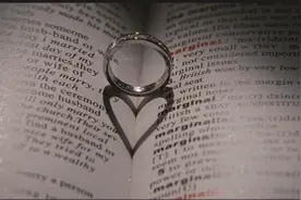 “十个男人九个坏，一个想作怪”，她却放言要找第十一个！图片