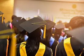 研究生该如何与导师沟通交往图片