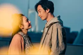 “爱而不得”的时候要记住:手攥的越紧越疼，所以放手吧图片