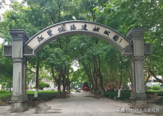 来杭州小众秘境吧，这里有着百年铁路印记，人少安静，预测会火！