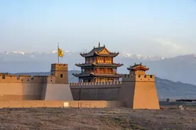 武大女和选调生，擦肩而过，互道SB图片