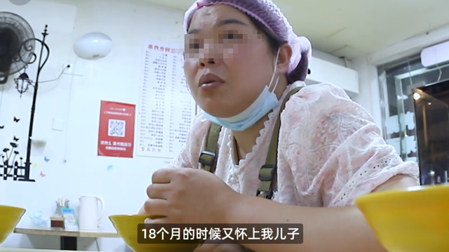 宝妈净身出户带2娃睡桥洞，只因怀孕期间没满足丈夫，孩子太争气