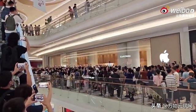 苹果iPhone Air在我国出现热销现象：iPhone Air秒售罄