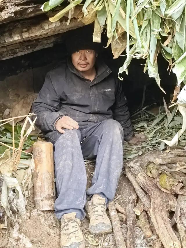 张家界七星山户外赛开幕，上届6冠王参赛，熊二霸气冲冠