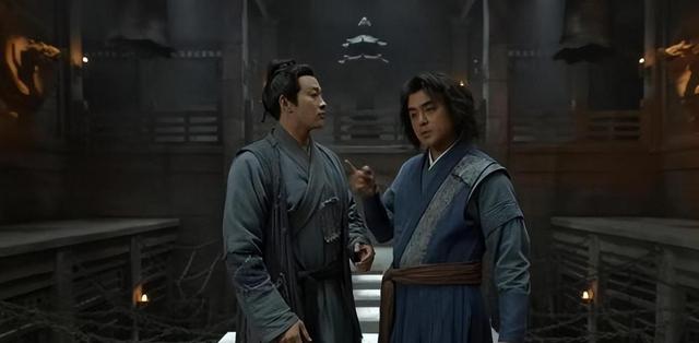 收手吧何润东！别再侮辱观众眼睛了，49岁扮嫩演少年，雷人又无脑