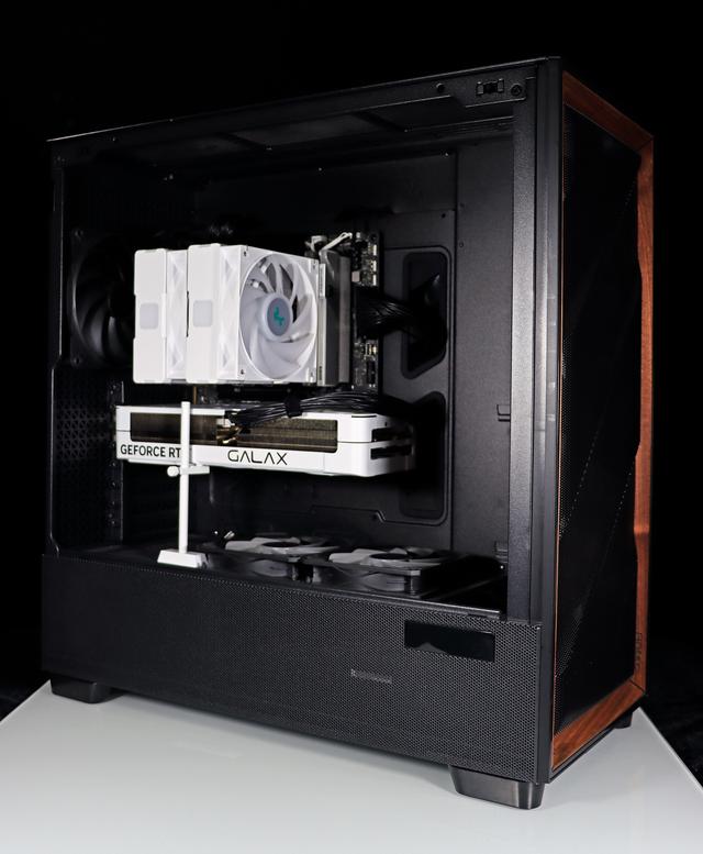 DLSS 4 & 3 有多大提升？影驰 RTX 5080 金属大师 白金版 OC 实测