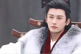 被吴谨言新剧造型惊艳，贾静雯老发型重出江湖，《春花厌》又要爆图片