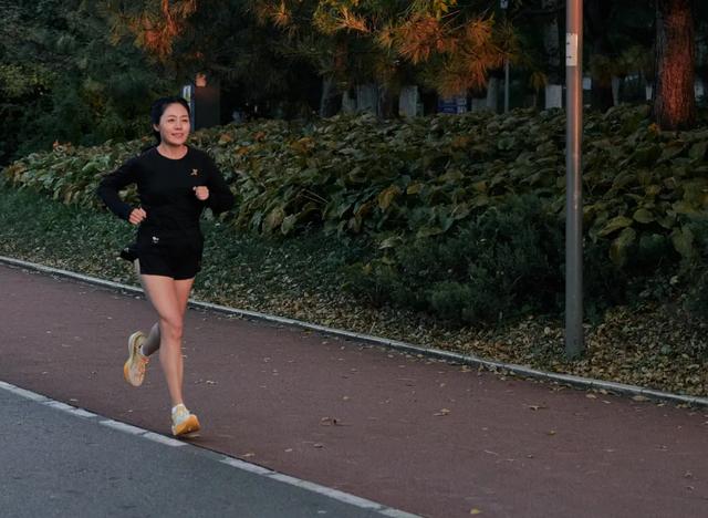 对话城市跑者|王金甫&王月 两代人与一座城的奔跑印记