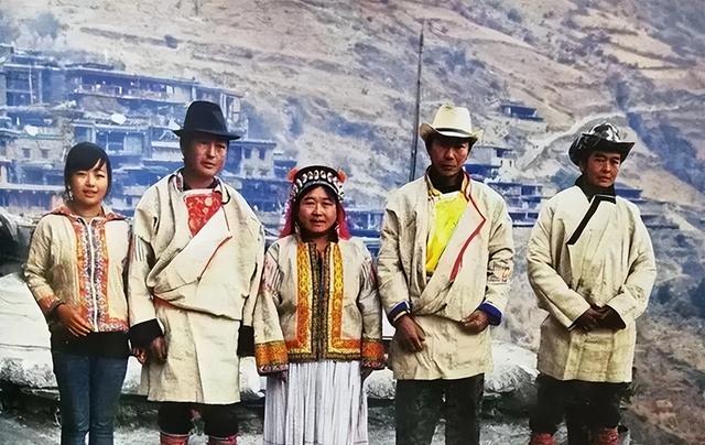 尼泊尔的月经耻辱：女人每个月都要被放逐一次，结束后才允许回家