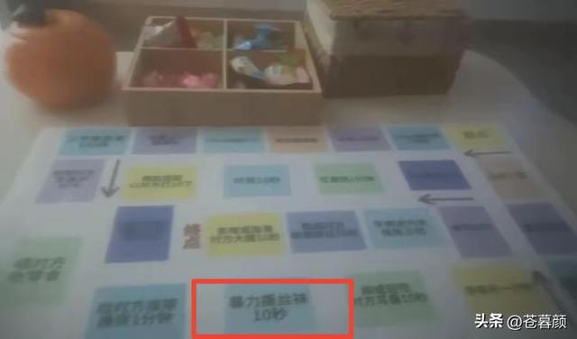 499隔衣服摸胸！私人影院暗藏涉黄：299元起步撕丝袜	，还有更过火