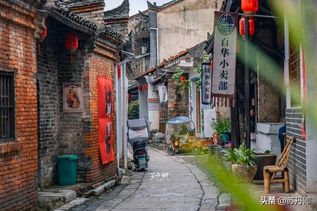 这座没有高铁的小城市，拥有湖北省最大湖泊：武汉周边的度假胜地