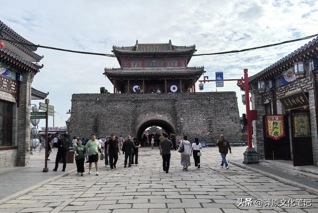 去兴城走近宁远古城，城门钟鼓楼牌坊引发思绪：袁崇焕祖大寿……