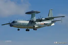 美军双航母齐聚中东，解放军歼10C现身埃及，外媒：还有空警500图片