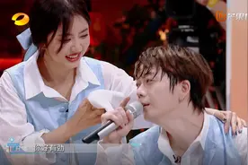 《你好 星期六》：王栎鑫疑对丁程鑫开黄腔，谭松韵的反应绝了图片