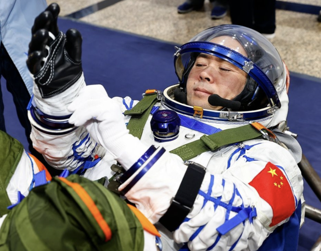 西安交大发文祝贺张陆二度飞天，该校已有6位校友登上太空