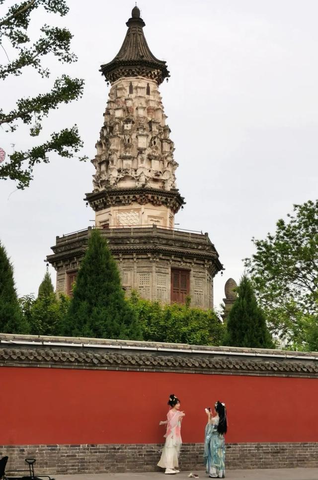 河北石家庄，寻访正定古城的九楼四塔八大寺