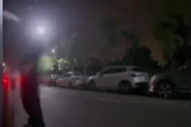 小区保安朝业主新车小便，物业拒绝处理图片