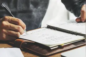 盘一盘那些官员中的知名作家！图片