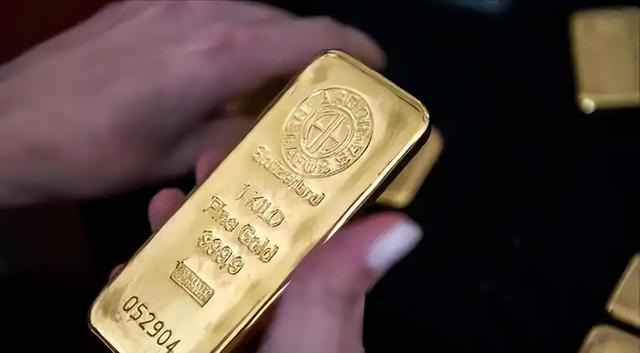 把黄金卖给自己人，俄罗斯在打造金融堡垒，还是透支最后的老本？