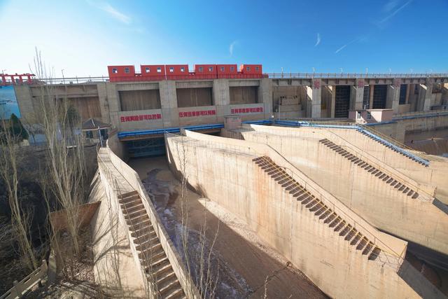 黄河穿峡,古渠流韵——宁夏青铜峡的千年水利传奇