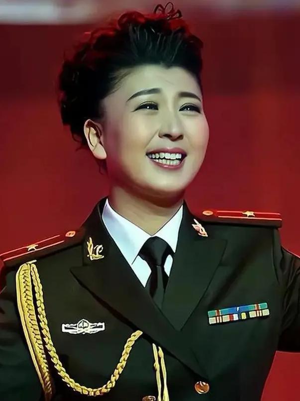 再迎噩耗！闫学晶被举报偷税，证据已提交机关	，这次恐有牢狱之灾