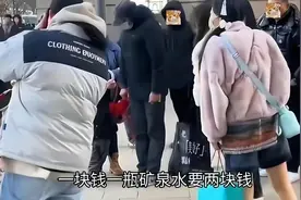 “女子挑衅站岗哨兵”后续：涉事女子已被找到，结果是我没想到的图片